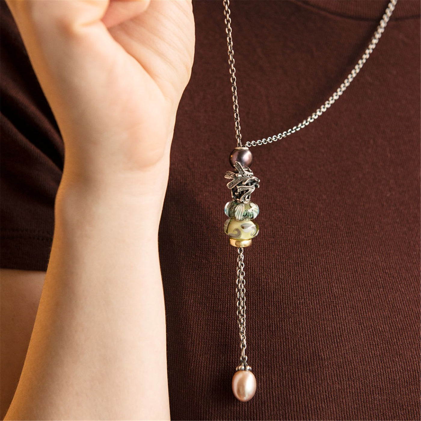 Collier en argent fin avec perle rose 